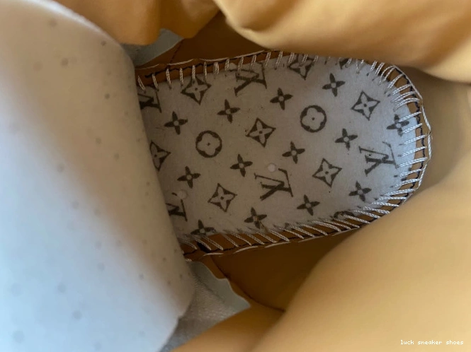 Cheap LUCY 1 Jordan OFF-WHITE Air LV x 0709